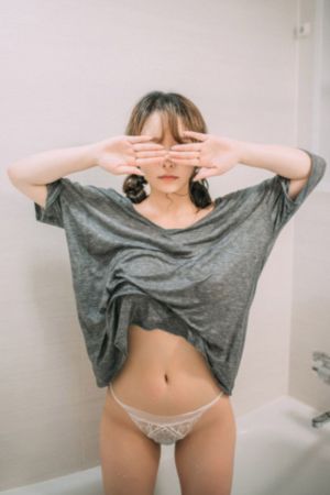 长泽梓最好看的十部AV_剧情片免费观看视频