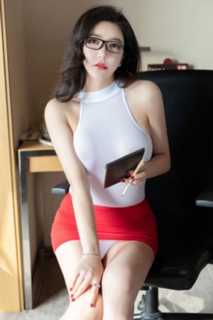 办公室扒开奶罩揉吮奶头无码视频_BD韩语在线播放