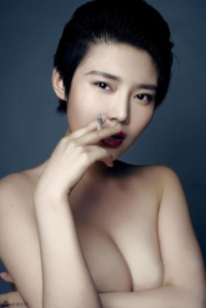 少妇与子亂伦电影无码中文字幕_超清全集免费观看