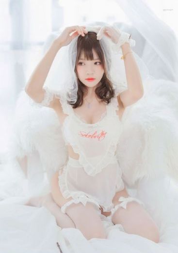 精品国产AⅤ有爽又刺激吃奶_BD在线观看完整版
