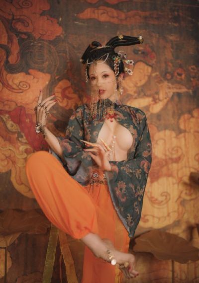 国产亚洲美女精品久久久_日韩资源完整版BD高清中字
