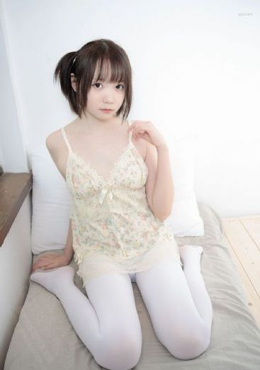 美艳同学麻麻张嫣李杰小说_DVD在线手机播放