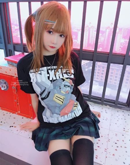 乖～腿打开一点我轻一点_720BD在线观看
