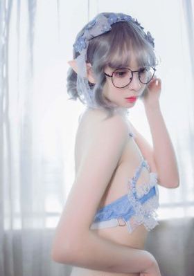 少妇酒店偷情自拍mp4视频_剧情片电影完整版