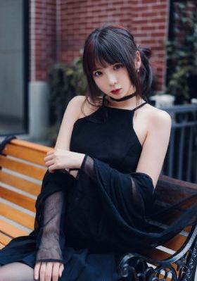 善良娇妻在老汉跨下呻吟_1080完整在线观看